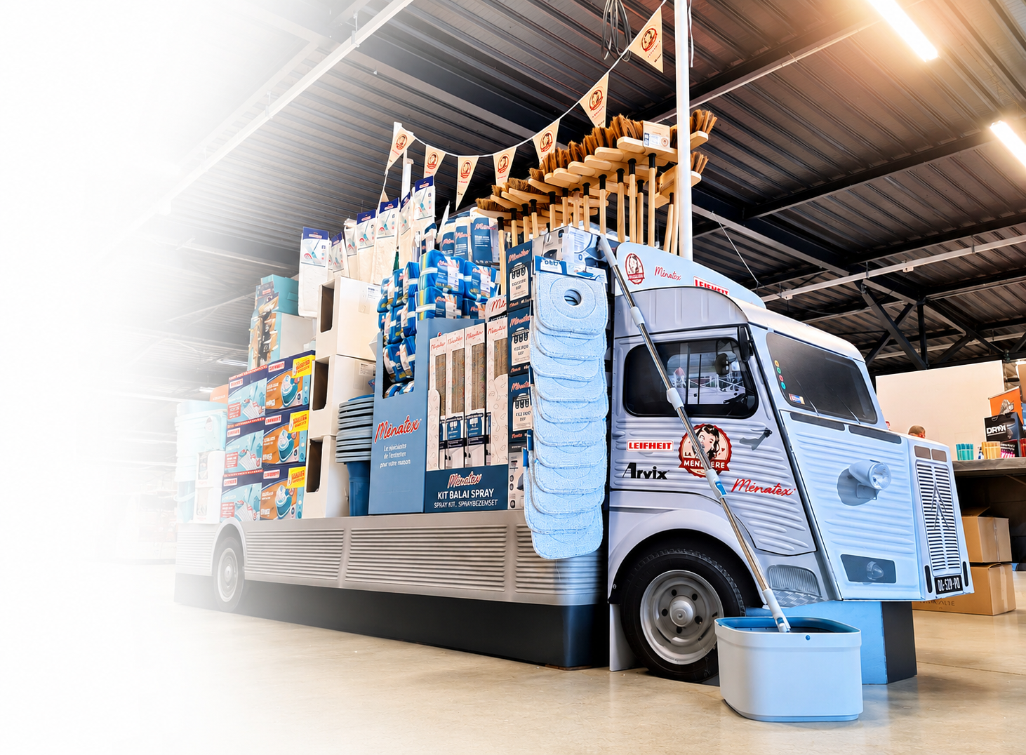 PLV camion MEnatax et ménagère tradition Photo PLV camion. M2natx et ménagère tradition